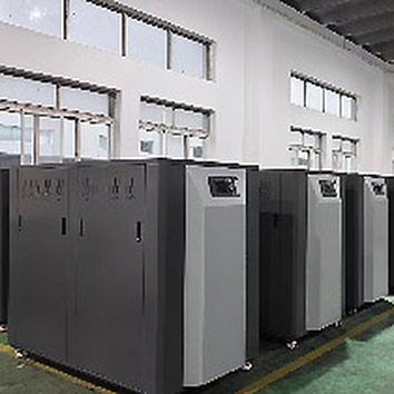 غلاية الماء الساخن المخلوطة بالكامل